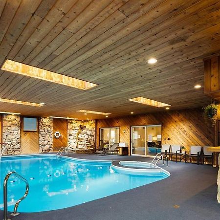 New Bensenville Home By O'Hare Airport With Indoor Pool, Sauna, And Arcade Exterior foto